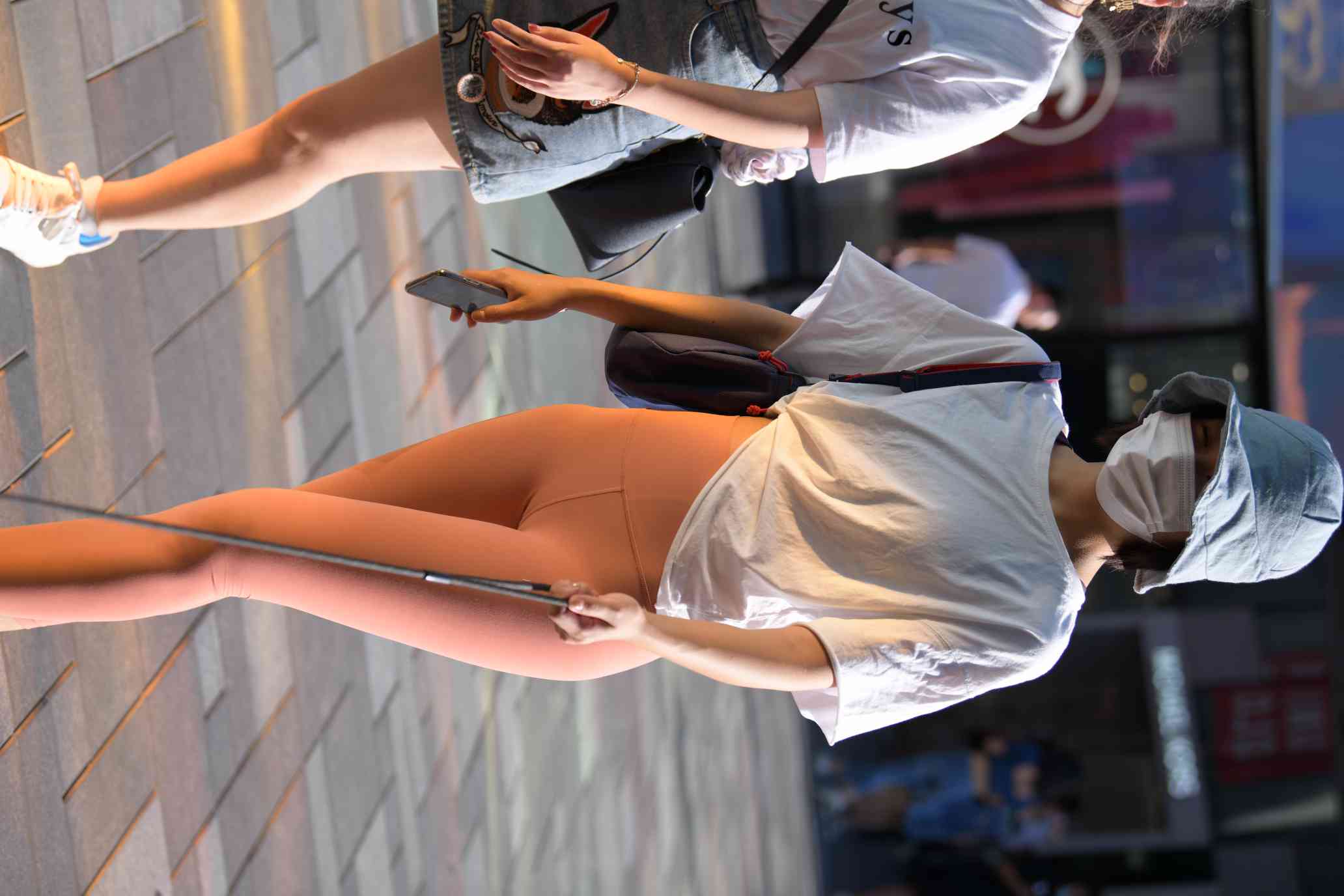 图片[2]-【免费】遛狗的瑜伽裤女人【60P】04031-花间社