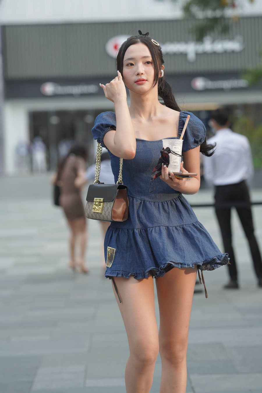 图片[1]-J3654 240P-2.74GB-花间社