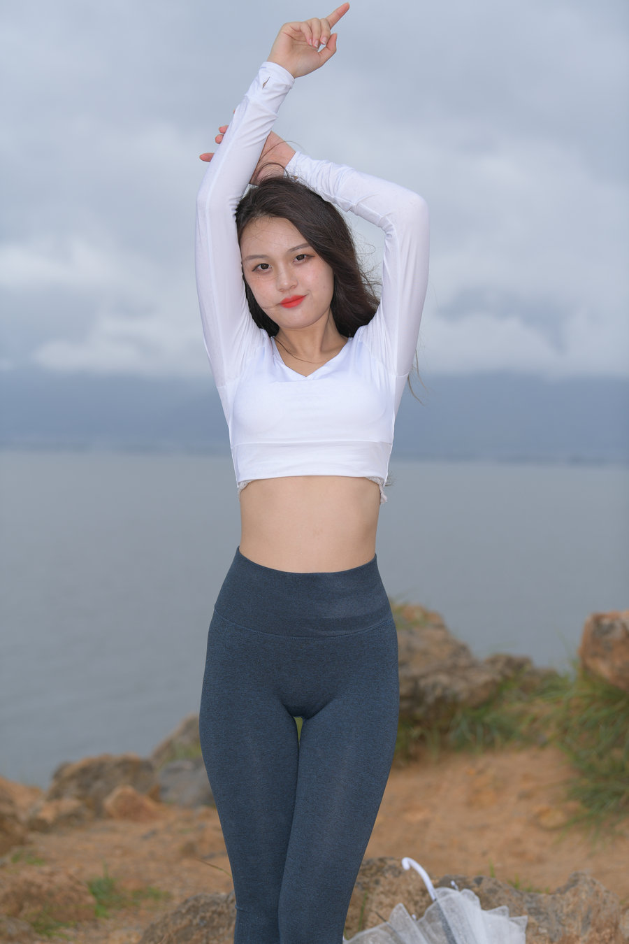 图片[2]-深蓝色瑜伽裤甜美女孩 J1320 514P2V-17.5GB-花间社