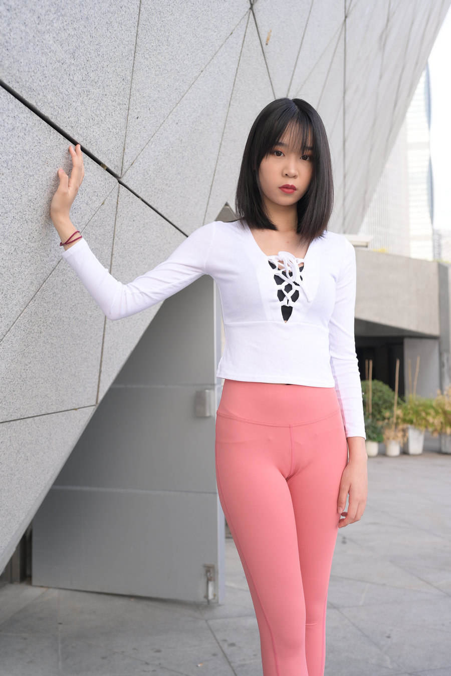 图片[3]-粉色瑜伽裤年轻女孩 J1311 417P17V-14.9GB-花间社