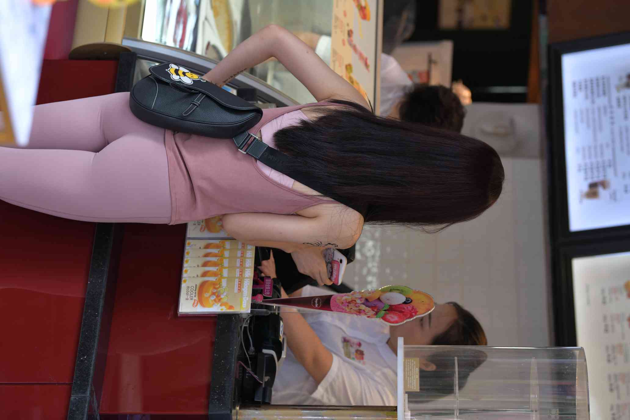 图片[3]-特别哇塞的瑜伽裤女人【217P】04018-花间社