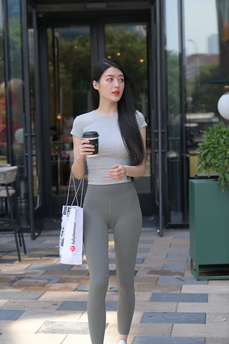 图片[4]-在外面逛街的瑜伽裤女孩J2240 449P1V-16.7GB-花间社