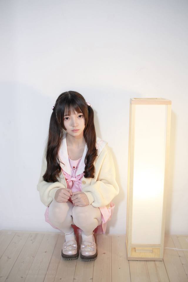 图片[2]-好像有什么心事的白丝双马尾女孩【59P】20022-花间社