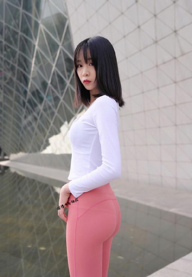 图片[4]-粉色瑜伽裤年轻女孩 J1311 417P17V-14.9GB-花间社