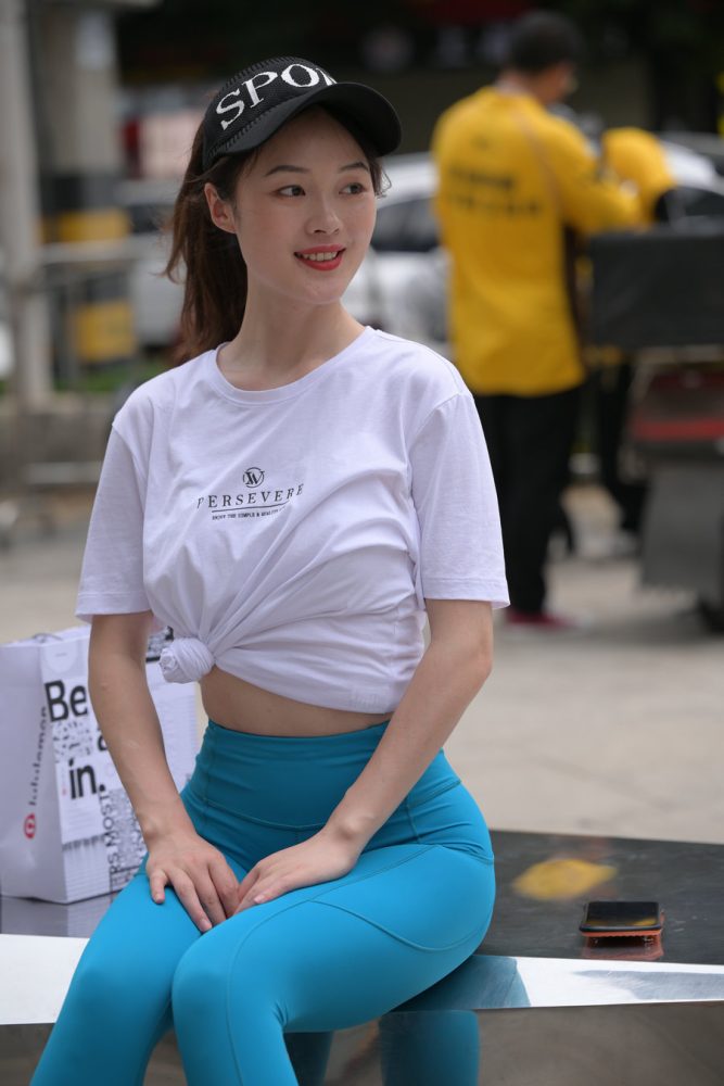 图片[2]-蓝色瑜伽裤阳光女孩J2095 611P1V-21.8GB-花间社