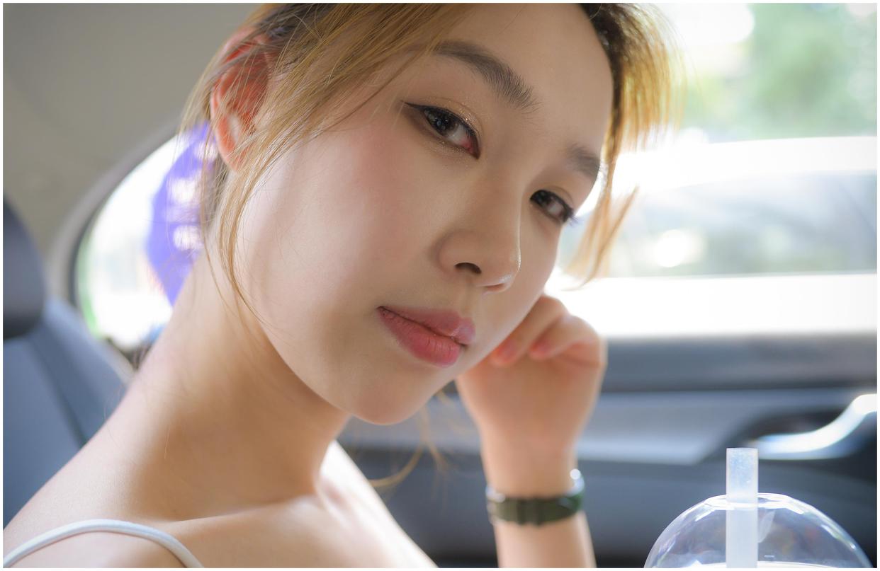 图片[2]-在外面逛街的瑜伽裤小姐姐J2226 833P1V-26.8GB-花间社