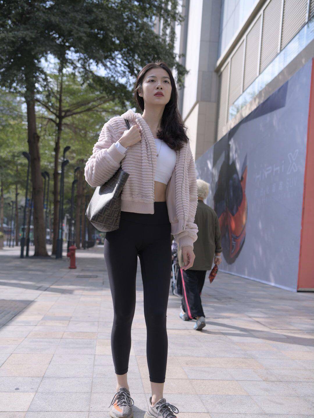 图片[2]-逛街的紧身瑜伽裤女孩 J1455 411P2V-26.6GB-花间社