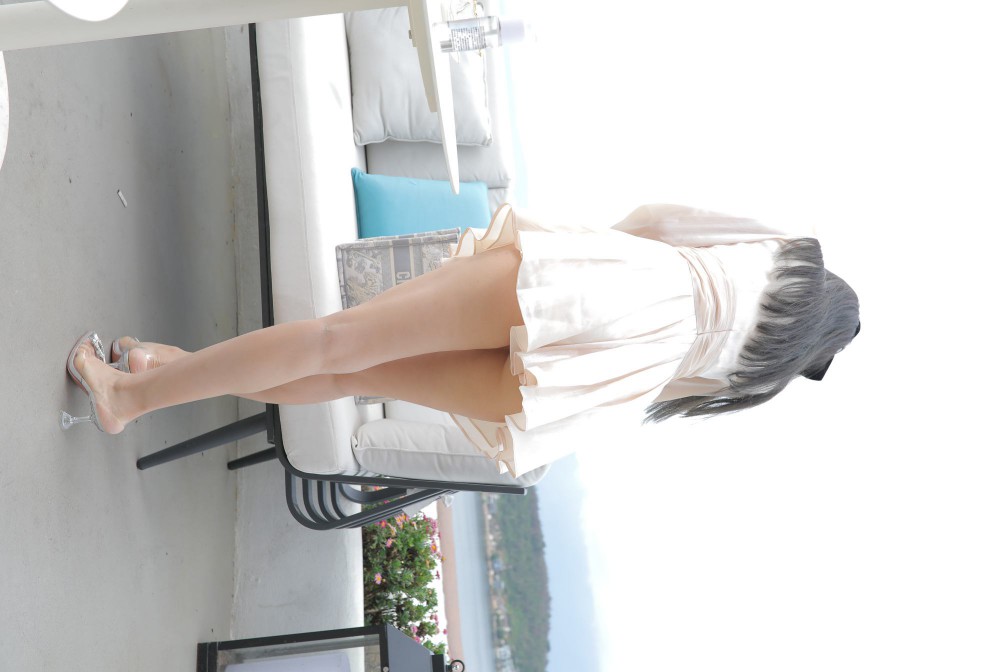 图片[3]-戴黑色蝴蝶结的长发女孩【369P】00027-花间社