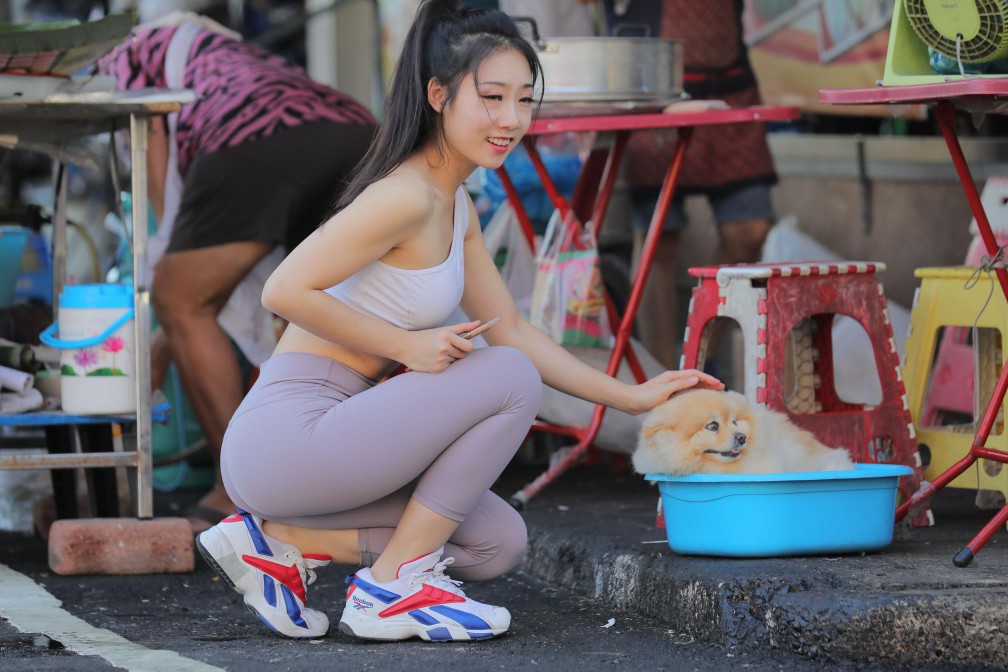 图片[3]-逛商场买东西的瑜伽裤老师【666P】00012-花间社