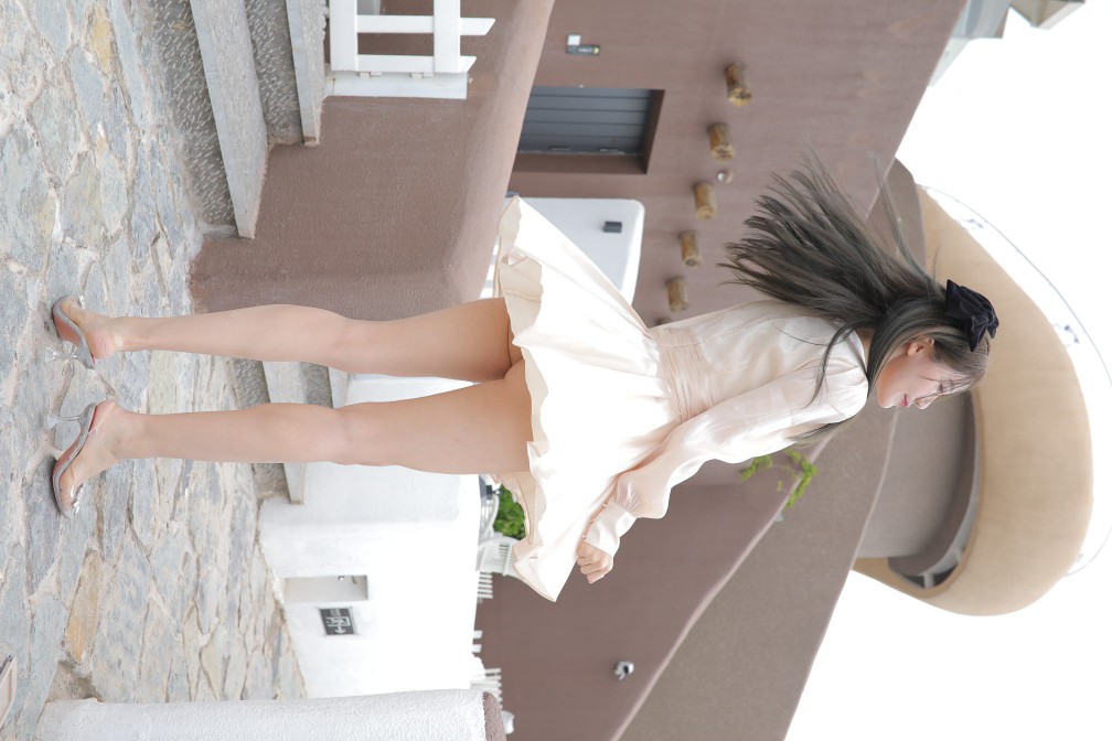 图片[6]-戴黑色蝴蝶结的长发女孩【369P】00027-花间社