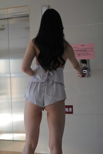 图片[4]-非常有女人味的热裤姑娘【228P】0007-花间社