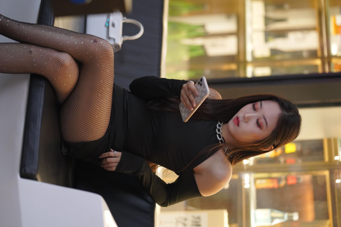 图片[5]-非常妩媚的网格丝袜女孩【186P】00037-花间社