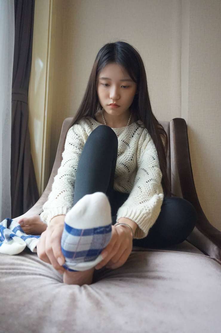 图片[5]-眼神很清澈的赤脚女孩【59P】20020-花间社