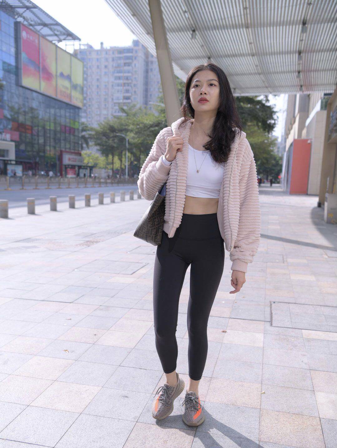 图片[3]-逛街的紧身瑜伽裤女孩 J1455 411P2V-26.6GB-花间社