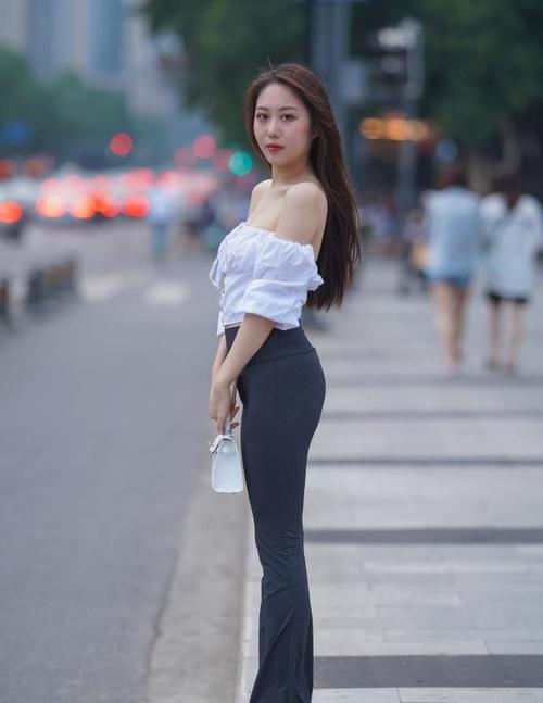 图片[3]-身材非常哇塞的瑜伽裤女孩  J1333 521P6V-21.6GB-花间社