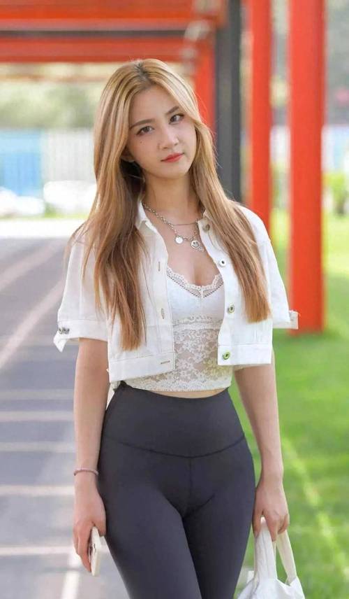 图片[3]-眼神里都是温柔的瑜伽裤女孩J2811 601P-13.3GB-花间社