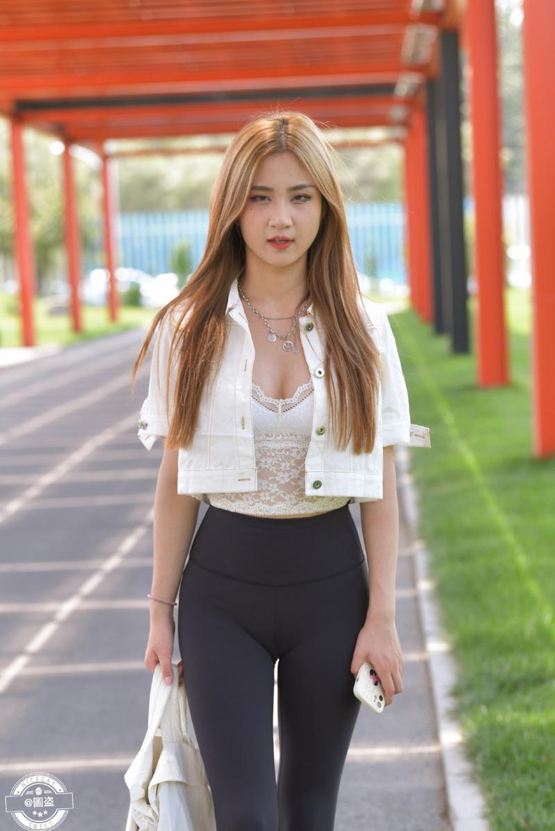 图片[1]-眼神里都是温柔的瑜伽裤女孩J2811 601P-13.3GB-花间社