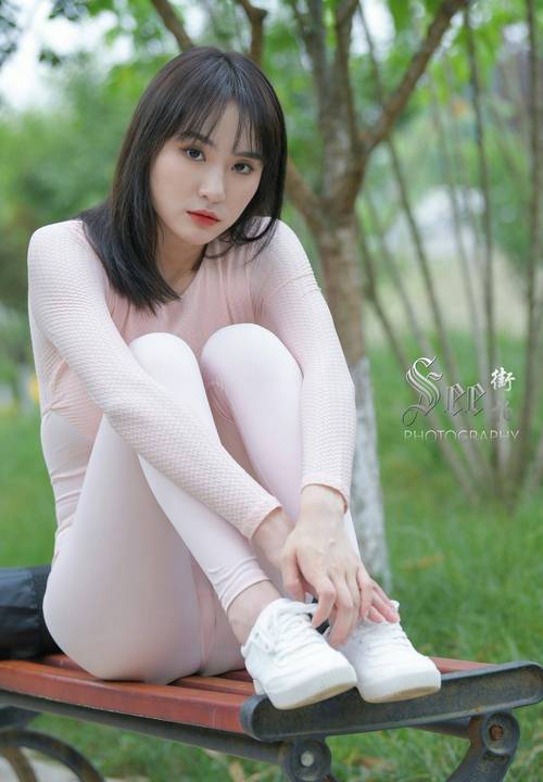 图片[2]-粉粉的瑜伽裤女孩太可爱了 J2090 854P1V-30.4GB-花间社