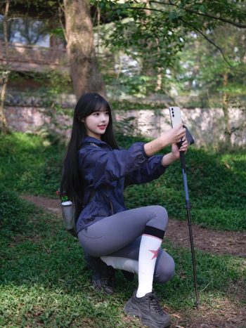 图片[4]-爱爬山的瑜伽裤MM，太甜美了！~-花间社