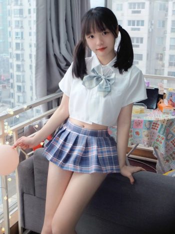 图片[7]-网格丝袜的清纯双马尾小姑娘-花间社