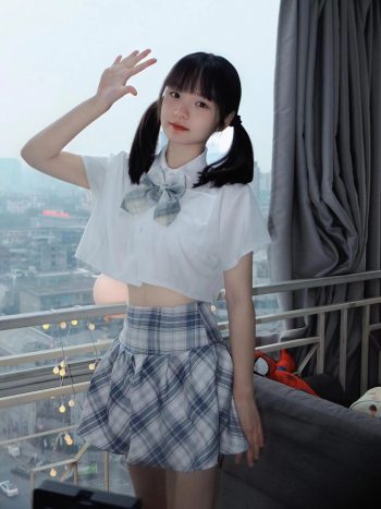 图片[6]-网格丝袜的清纯双马尾小姑娘-花间社