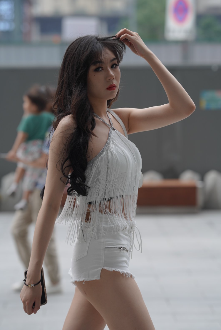 图片[1]-白色热裤小姐姐 -J2806 1111P2V-24.8GB【1000P】-花间社