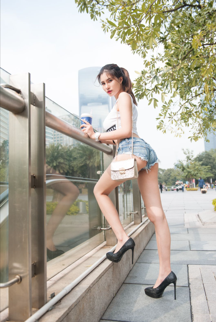 图片[5]-短裤大长腿妹子 -J1248【211P】-花间社