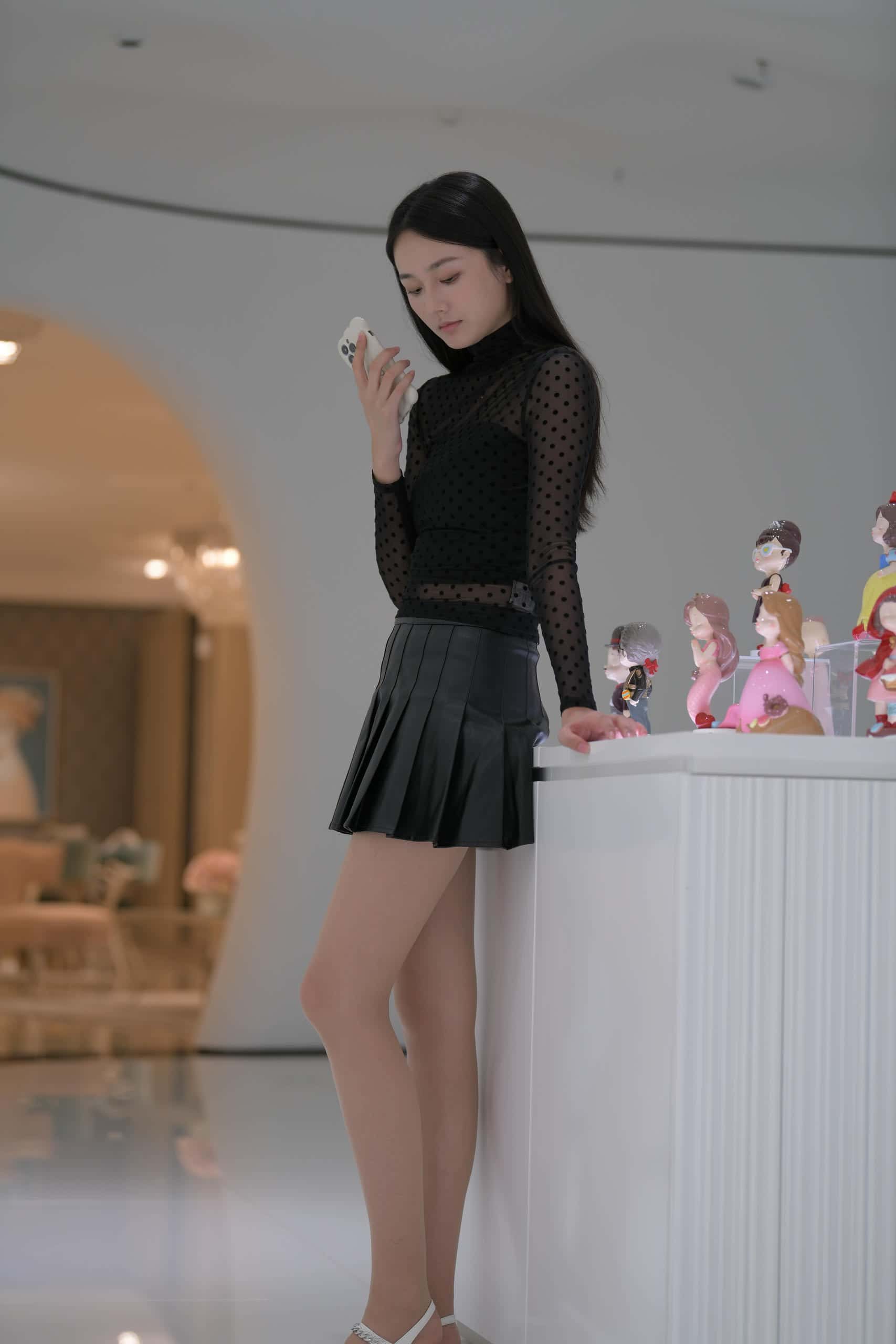 图片[4]-准备参加朋友宴会的黑裙小姐姐 -J3401【452P】-花间社