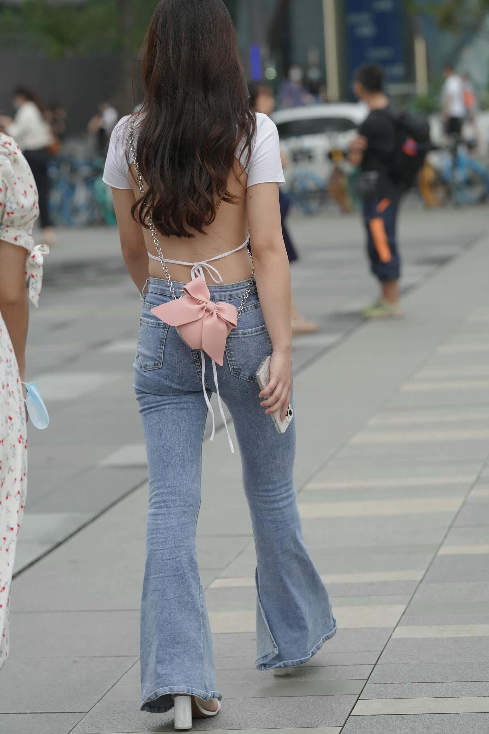 图片[4]-爱笑的蓝色紧身牛仔裤妹子 -P0220【137P】-花间社