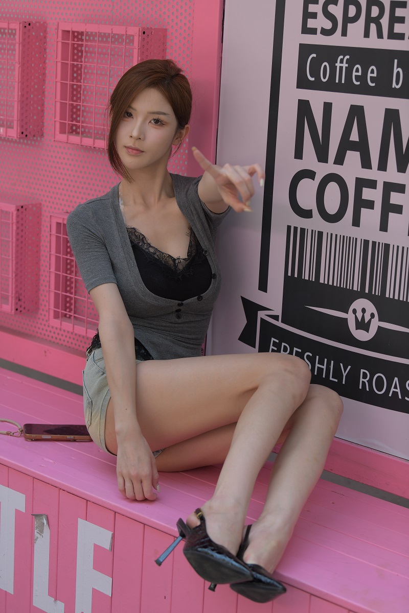 图片[1]-一始街拍作品 – 只倾心不倾城 – 9495【811P1V-39.7GB】-花间社