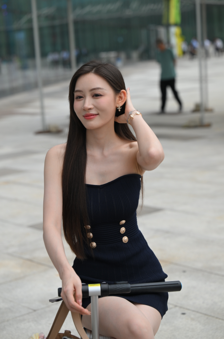 图片[2]-美腿美足网红敏敏 -J9568【220P-4.10GB】-花间社