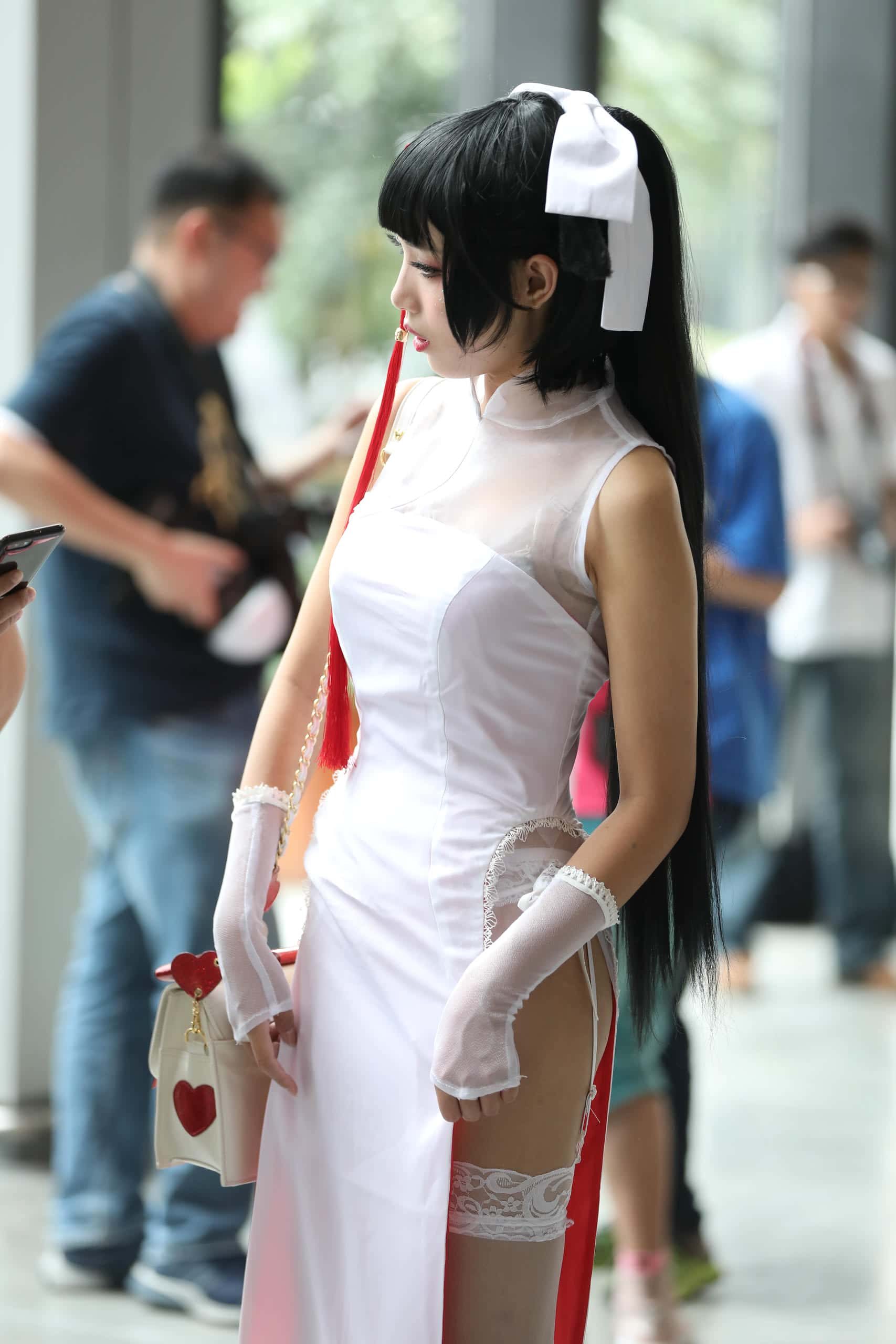 图片[1]-极品高开衩旗袍白色丝袜美腿美眉 -P3046 【62P】-花间社