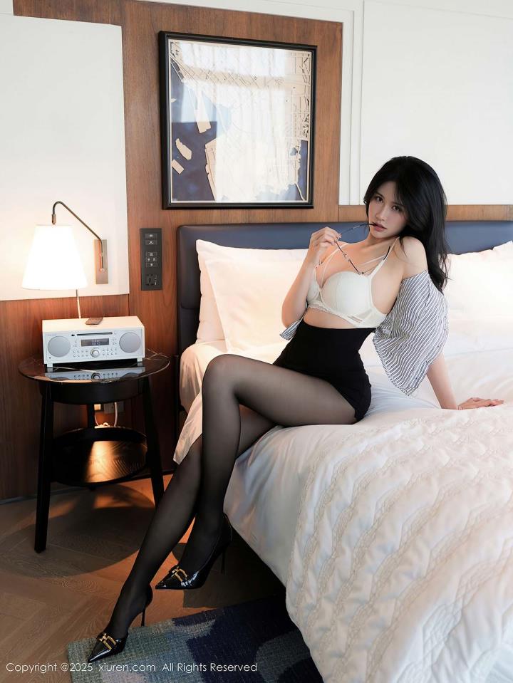 图片[1]-【XIUREN秀人网】]2025.10.24 VOL.10905 shelly诗莉吖【82+1P／870MB】-花间社