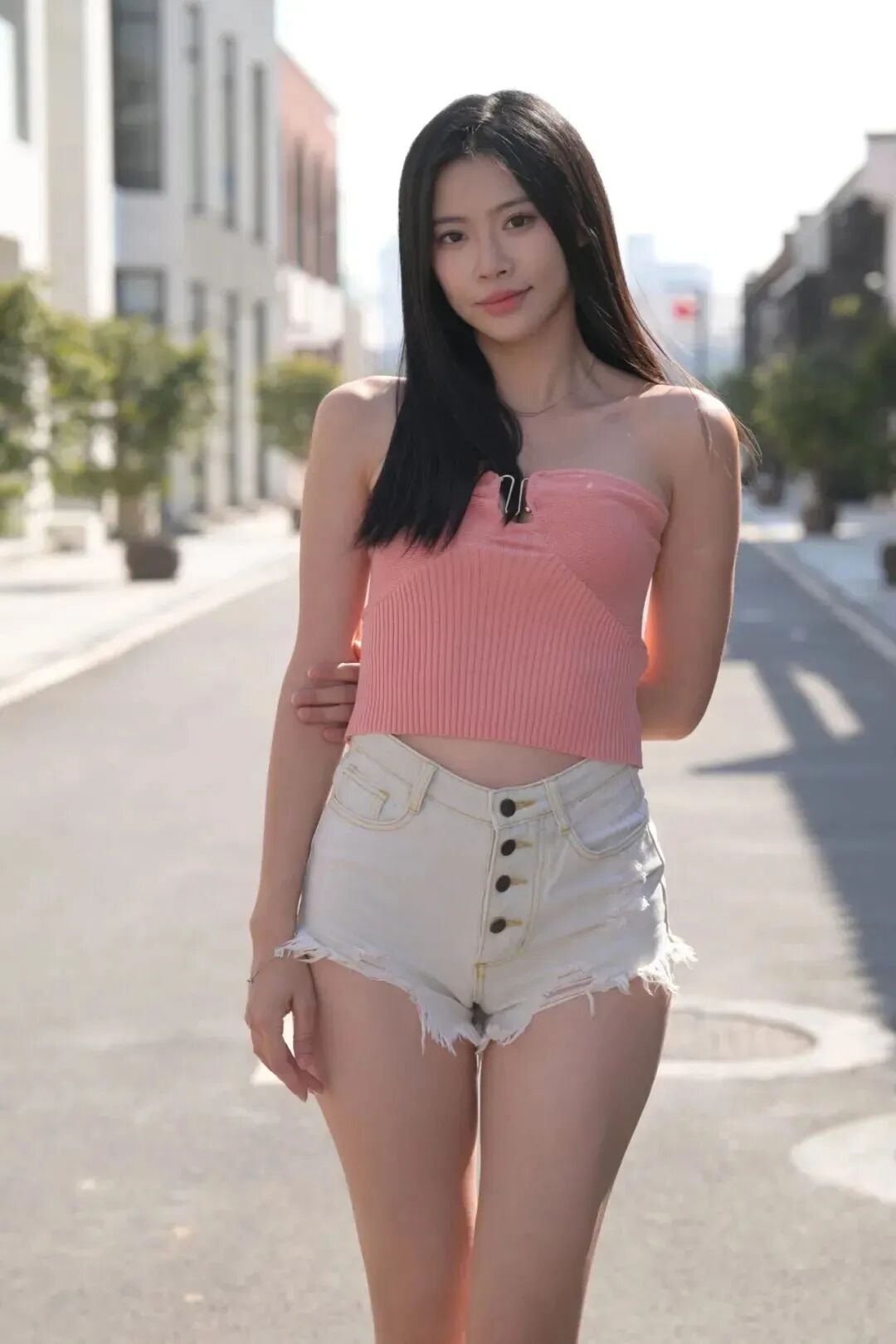 图片[1]-白色热裤曼妙身材小姐姐 – J8205【896P1V-29.4GB】-花间社