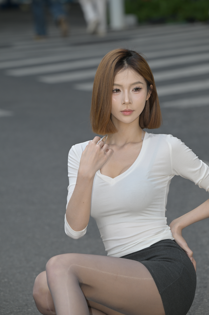 图片[2]-超短包臀裙亮丝美腿 – J10121【196P-4.13GB】-花间社