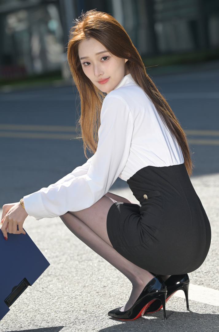 图片[3]-黑丝女秘小桂圆 – J10094【189P-3.89GB】-花间社