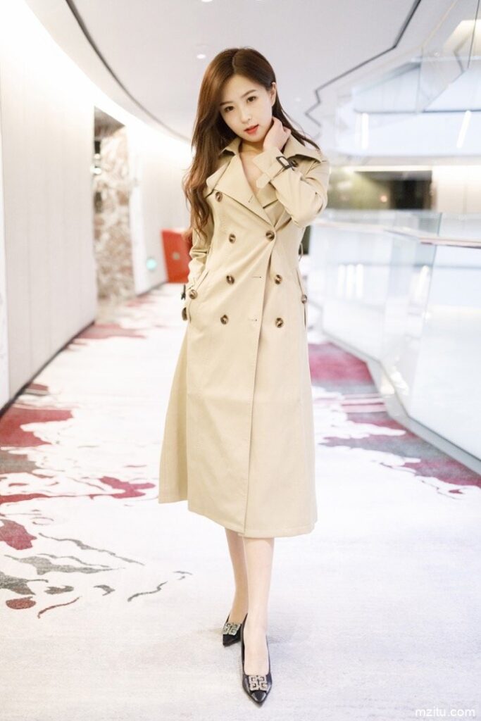 诱人小娇妻杨紫嫣酒店私拍 承包你对人妻所有幻想-花间社