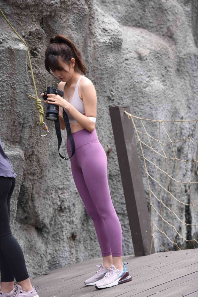 香芋色瑜伽裤高马尾女孩【111P】04039-花间社