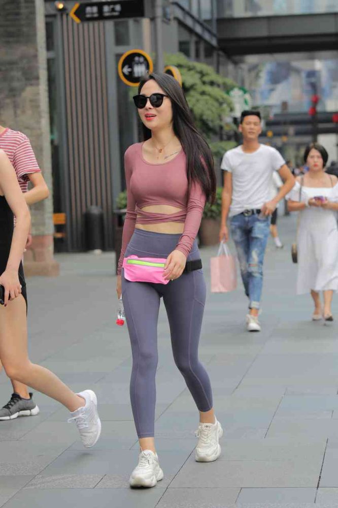 【免费】戴墨镜的时尚女孩【57P】04024-花间社