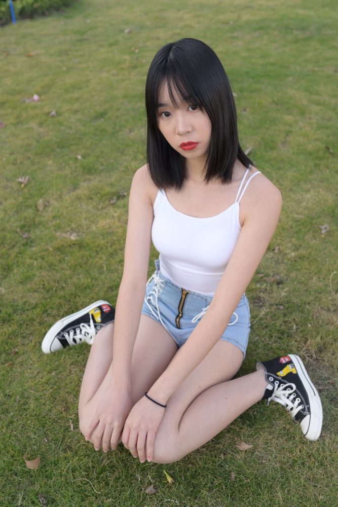 J0902 486P18V-15.3GB-花间社