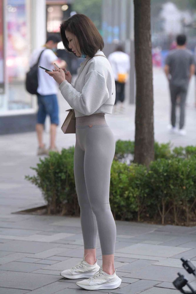 身材很好的短发瑜伽裤姑娘【157P】04015-花间社