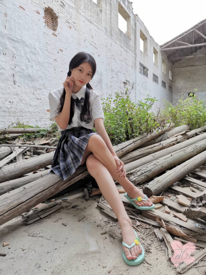 可爱的百褶裙双马尾女孩【167P】20029-花间社