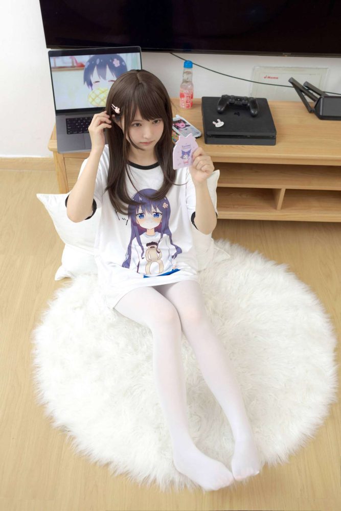 二次元白丝美少女【69P】20027-花间社