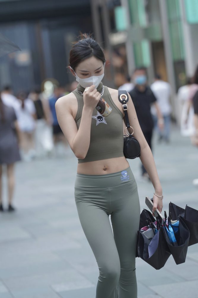 戴口罩的瑜伽裤小女人J3557 133P-1.43GB-花间社