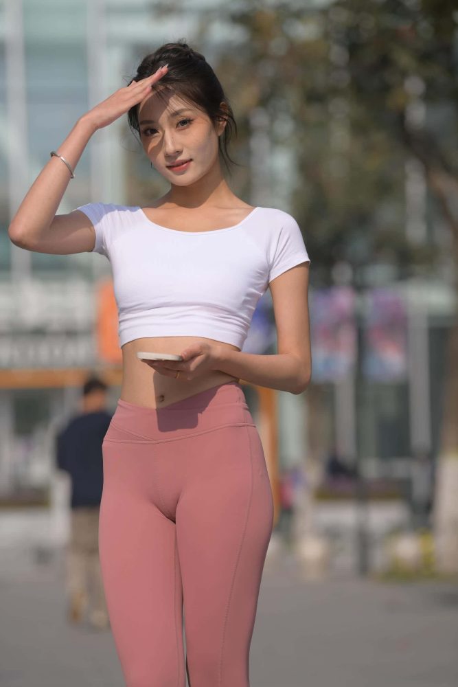 粉红色瑜伽裤女孩 -J4915【 583P】-花间社