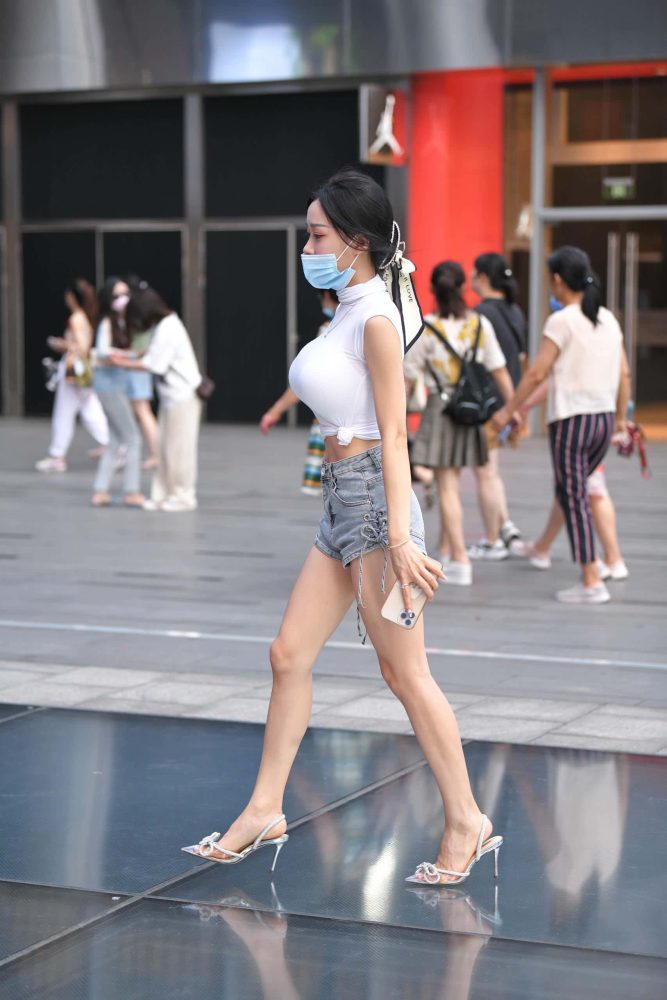 凹凸曲线 + 逆天大长腿+人间胸器小姐姐 -P5008【160P】-花间社