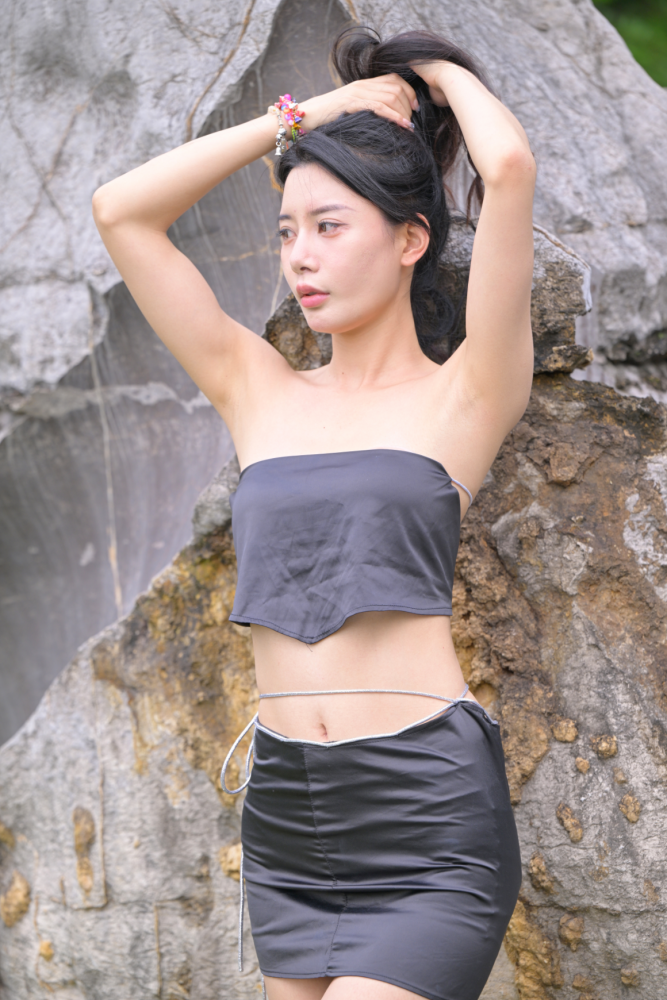 清凉美腿丽人 -J 9924【115P-2.70GB】-花间社