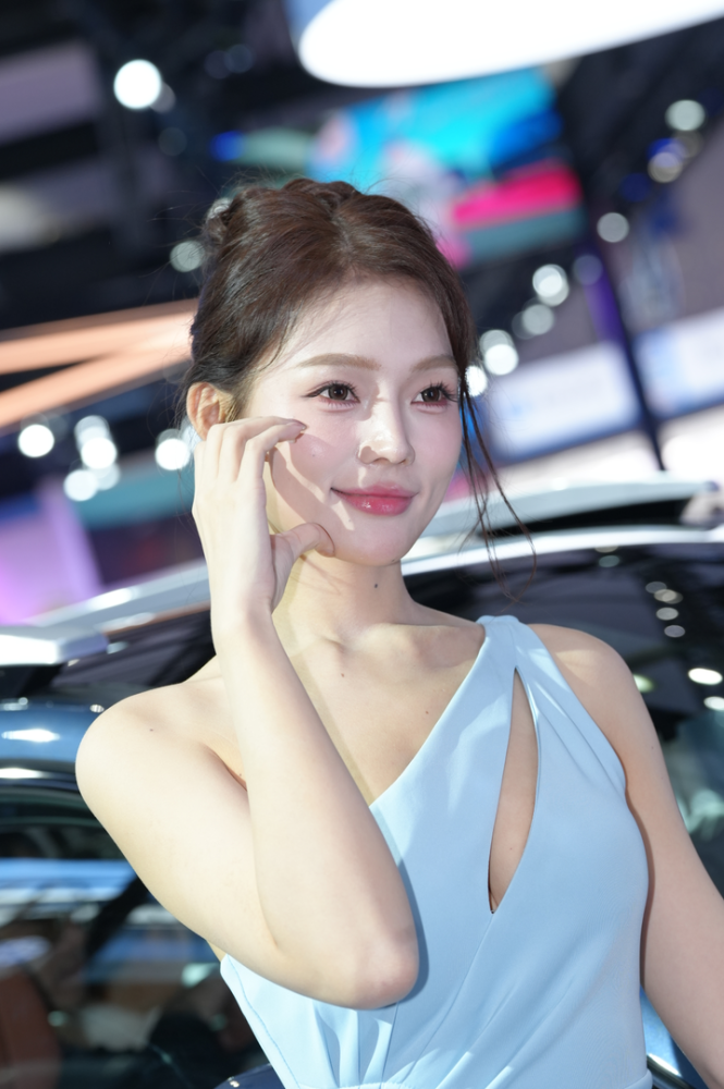 天蓝色女神小鱼sweet - J9983【36P-691MB】-花间社