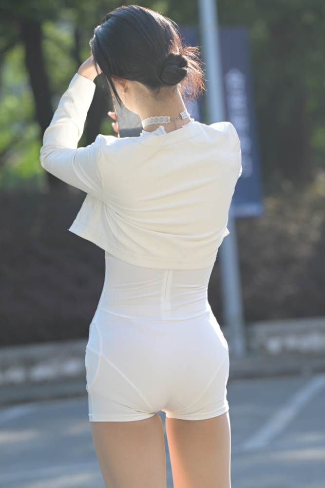 肉丝紧致热裤 - J10091【270P-5.18GB】-花间社